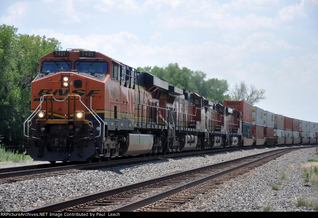 Intermodal cruises east